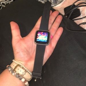 Black fit bit watch versa 2! Willing to negotiate:)